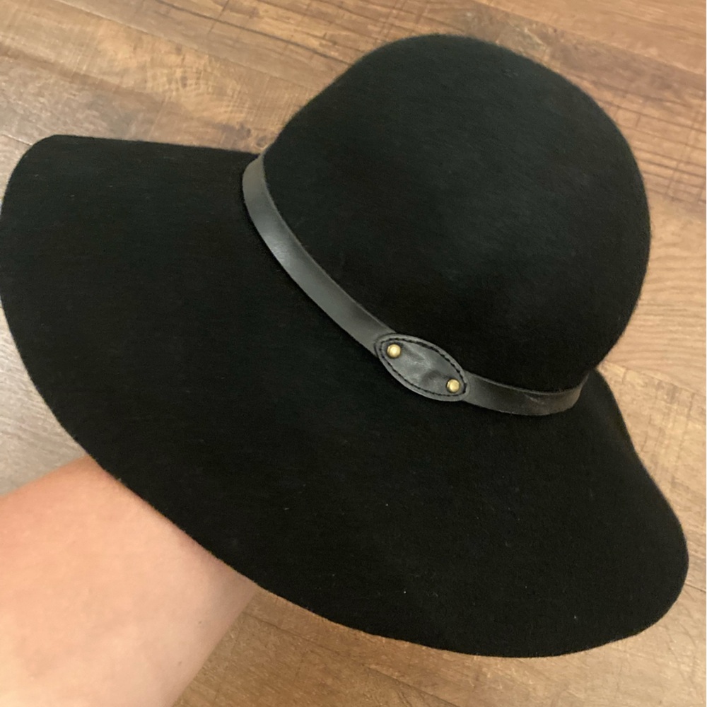 D&Y Black Wide Brim Floppy Hat 100% Wool Boho Hippie